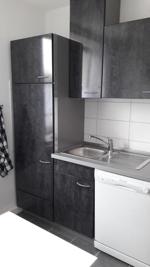 Moderne Ferienwohnung Am Wesertor Касел Екстериор снимка