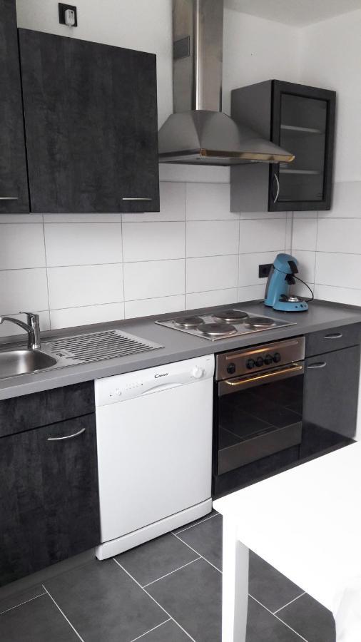 Moderne Ferienwohnung Am Wesertor Касел Екстериор снимка